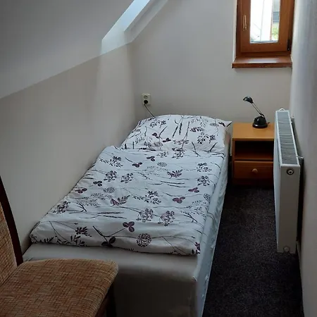 A Marika Černý Důl