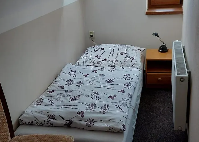 A Marika Černý Důl